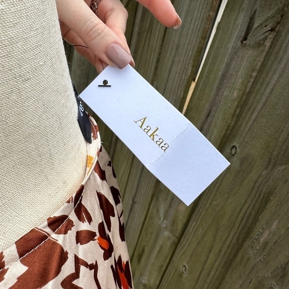 Aakaa Milan Kiss Ecru Floral Star Patterned Genuine Wrap Style Peplum Sleeve Top - Picture 7 of 15